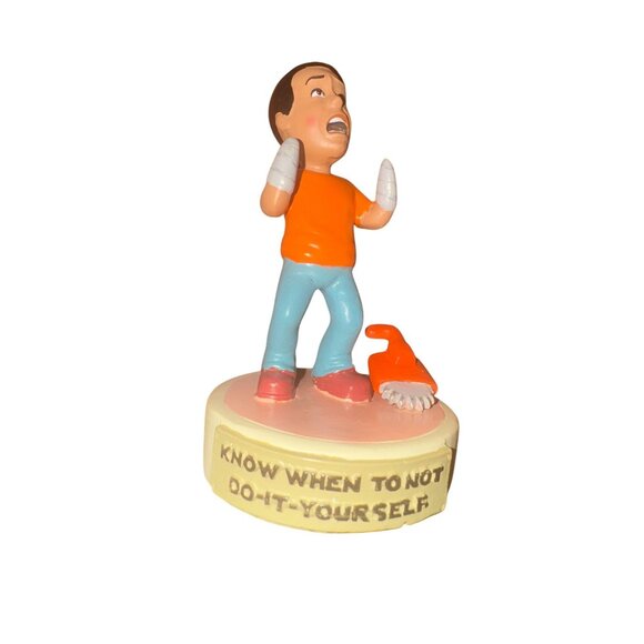 TLC Life Lessons Collection Figurine "Know When To Not Do-It-Yourself" - Picture 2 of 4